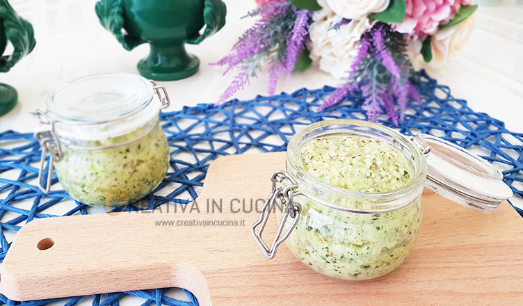 Pesto zucchine e mandorle ricetta di Creativaincucina