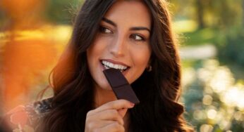 Ci sono ben cinque motivi per cui dovresti mangiare il cioccolato fondente e non parliamo del gusto: le proprietà miracolose