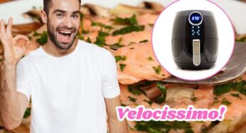 Salmone e funghi in friggitrice ad aria, non ho sporcato nulla: il pranzo così veloce non lo avevo mai fatto